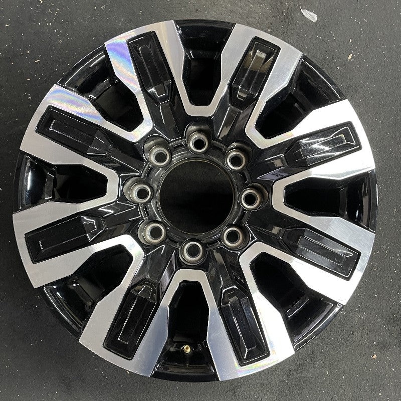 20″ SIERRA 2500 PICKUP 24 20×8.5 8 spoke raised spoke machined with black pockets black inserts opt Q7H Original OEM Wheel Rim