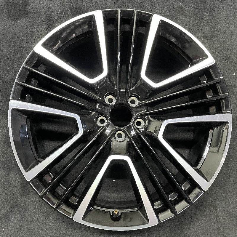 21″ XC40 19-21 21×8.5 alloy 5 triple slot Original OEM Wheel Rim