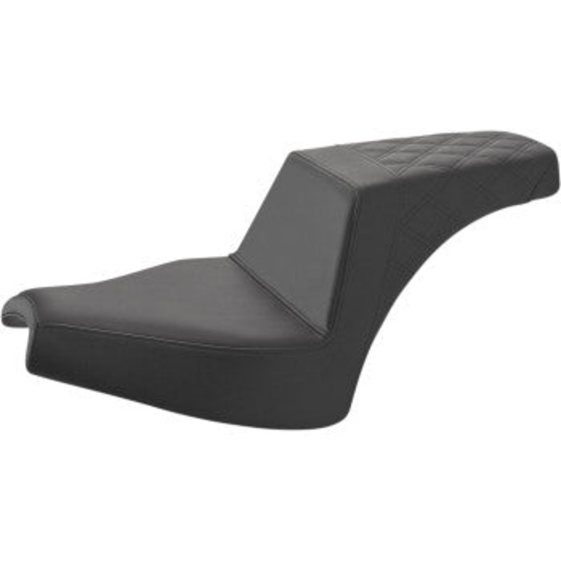 Step-Up Seat – Front Smooth / Rear Lattice Stitch – Black by Saddlemen