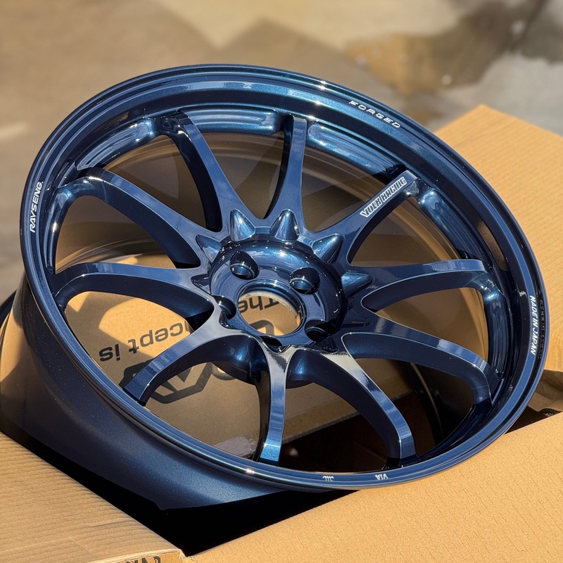 Volk Racing CE28N-Plus 18×9.5 +41 5×100 Mag Blue (SET)