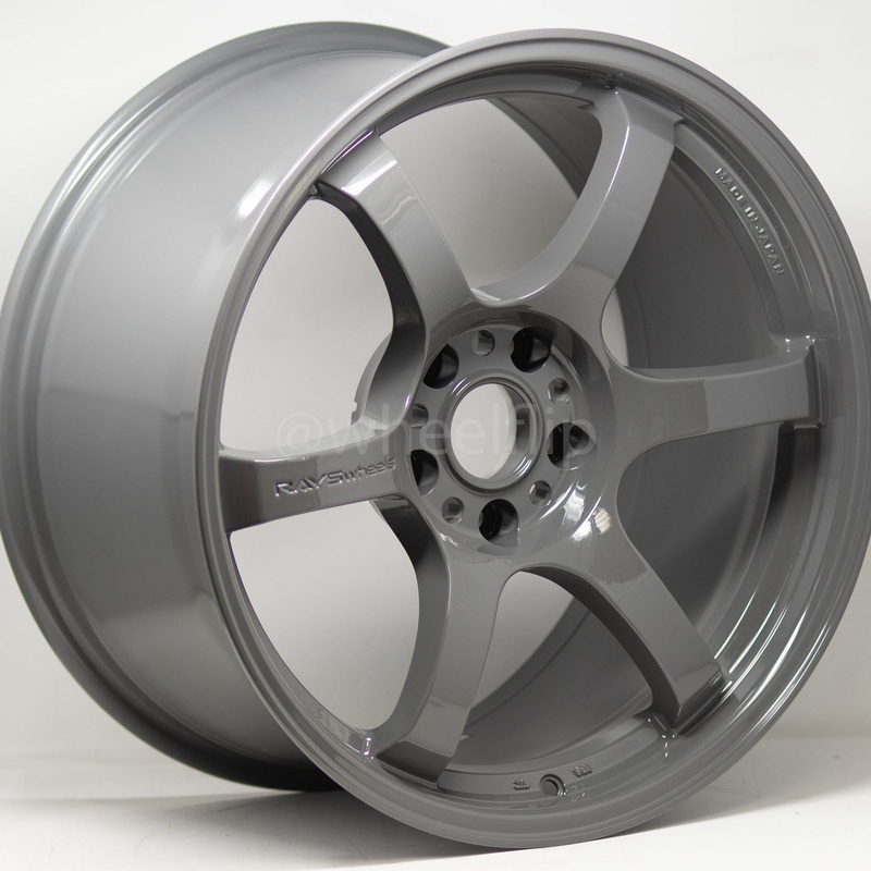Gram Lights 57DR 18×9.5 +22 5×114.3 Glossy Gray (SET)