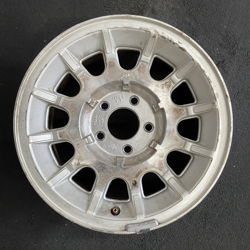 15″ CROWN VICTORIA 95-97 15×6.5 aluminum 12 spoke w/o machined finish Original OEM Wheel Rim