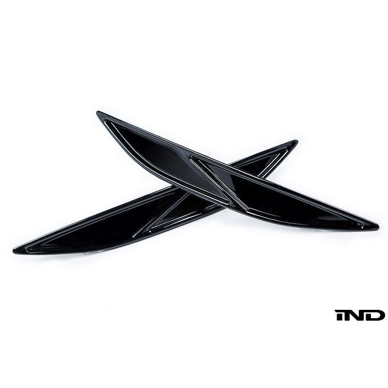 ACEXXON VW MK7 GOLF R Rear Reflector Insert Set – Diagonal Slat Matte Black