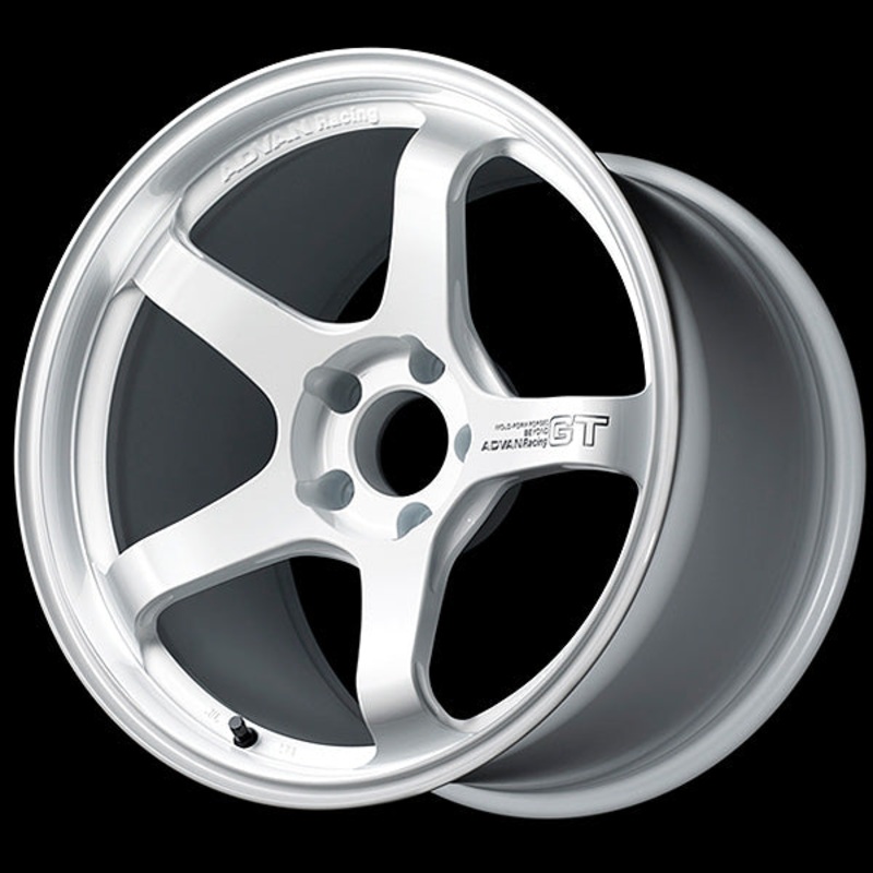Advan GT Beyond Wheel – 17×9.0 +45 | 5×114.3 | Racing White