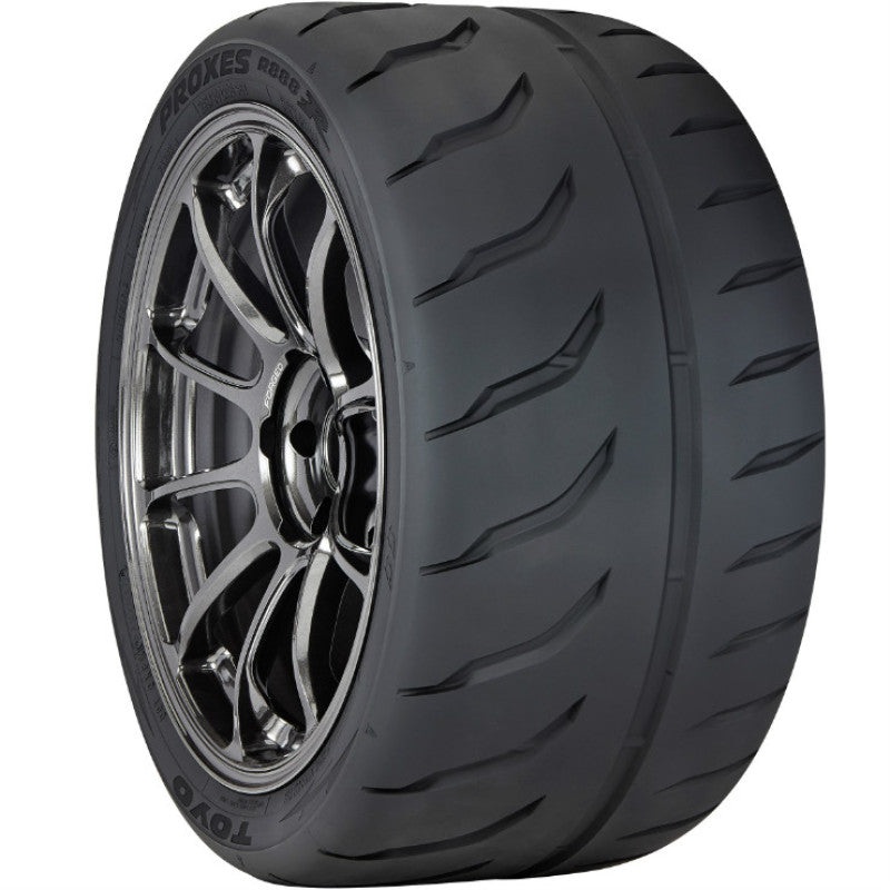 Toyo Proxes R888R Tire – 235/45ZR17 94W