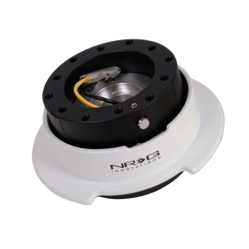 NRG Quick Release Kit Gen 2.5 – Black / White Ring w/Finger Grooves